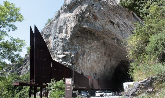 Grotte de Niaux,  Ariège , 14 000 ans d’histoire se mettent sur internet ! #grotte #Niaux #Préhistoire#Ariège