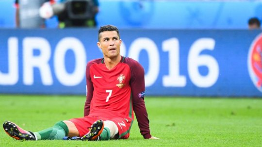 #Euro 2016 : Ronaldo présente le football c'est toujours du cinéma