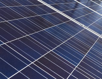 Jonzac (17) Énergies renouvelables : signature d’un projet  de centrale photovoltaïque