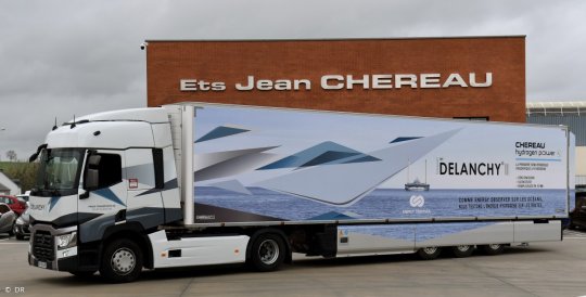 CHEREAU et Energy Observer, acteurs engagés de la filière hydrogène, annoncent la signature d’un partenariat @DelanchyGroup @energy_observer