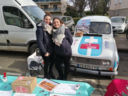 Les BAROUDEUSES DU DÉSERT. 4L TROPHY 2020. 20 Février au 1 Mars 2020. Les Cousines: Marlène ROUSSEAU et Laura BARRETAUD.