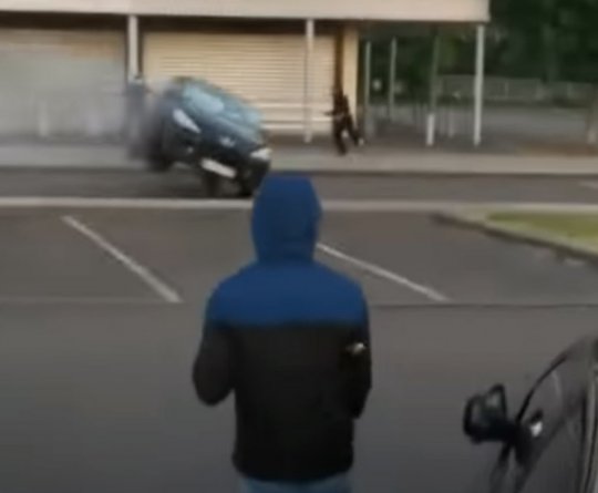 GlobalGeoNews / Violences à Dijon : Les pouvoirs publics humiliés par un imam Frériste