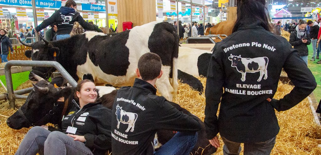 Rencontre au Salon International de l'Agriculture 2025 avec Estelle Vigneron, en préparation d’un bac en conduite et gestion d'entreprise agricole !