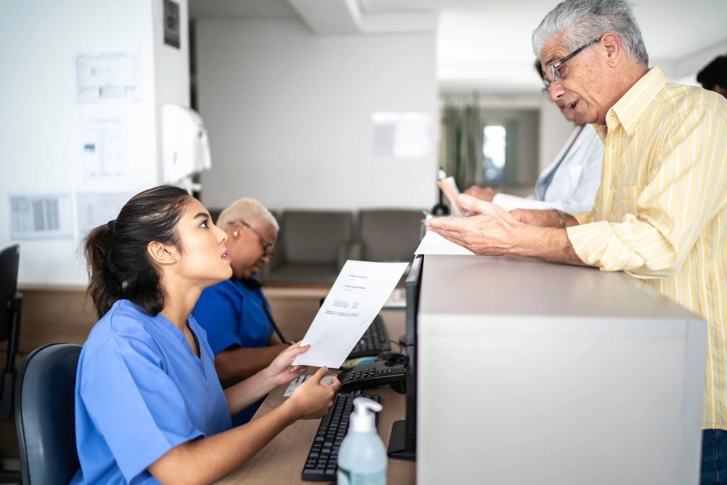 CWC-Santé N°2 - ... et si nos relances incessantes et nos insistances parfois peu respectueuses, conduisaient à la disparition des secrétaires et télésecrétaires médicales au profit d’un répondeur automatique, d’une prise de rdv sur internet, ...?