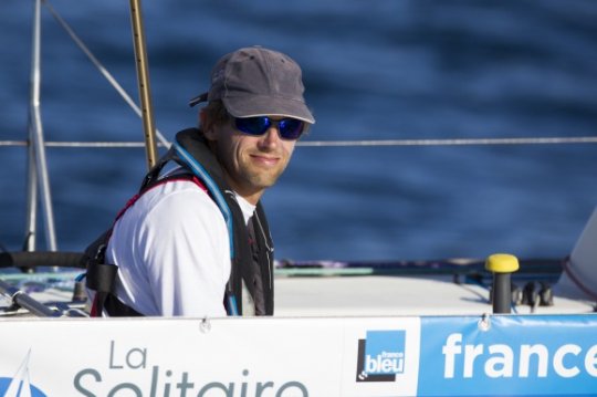 FLAS INFO La Solitaire URGO Le Figaro : Le skipper d'Armor Lux a informé la direction de course de son abandon.
