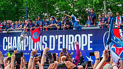 Paris écrase l’Inter Milan et décroche sa première Ligue des champions
