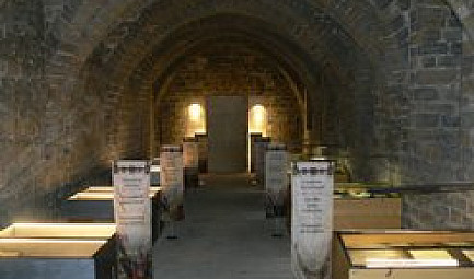 Les Archives royales et générales de Navarre consacrent une exposition à la Basse-Navarre, de ses origine..
