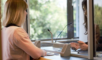 Archean Technologies présente les interphones de guichet