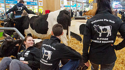 Rencontre au Salon International de l'Agriculture 2025 avec Estelle Vigneron, en préparation d’un bac en conduite et gestion d'entreprise agricole !