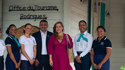 Myriam Charleins découvre l'île Rodrigues et tombe sous le charme de la petite perle de l'océan Indien !
