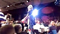 Lizzie LARGILLIERE du Boxing club Muret opposée à la Cubaine Cynthia GONZALES au Box in Défi du 17 mars.