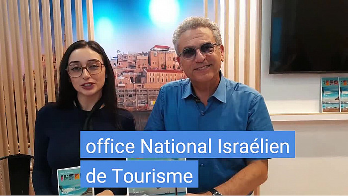 tv local "just a déclic paris - Salon du tourisme - interview de Laurent Gahnassia