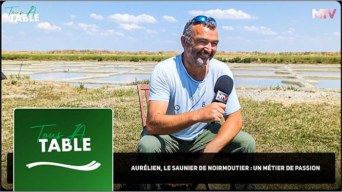 TV Locale Nantes - Aurélien Marolleau, le saunier de Noirmoutier nous parle de son métier passion