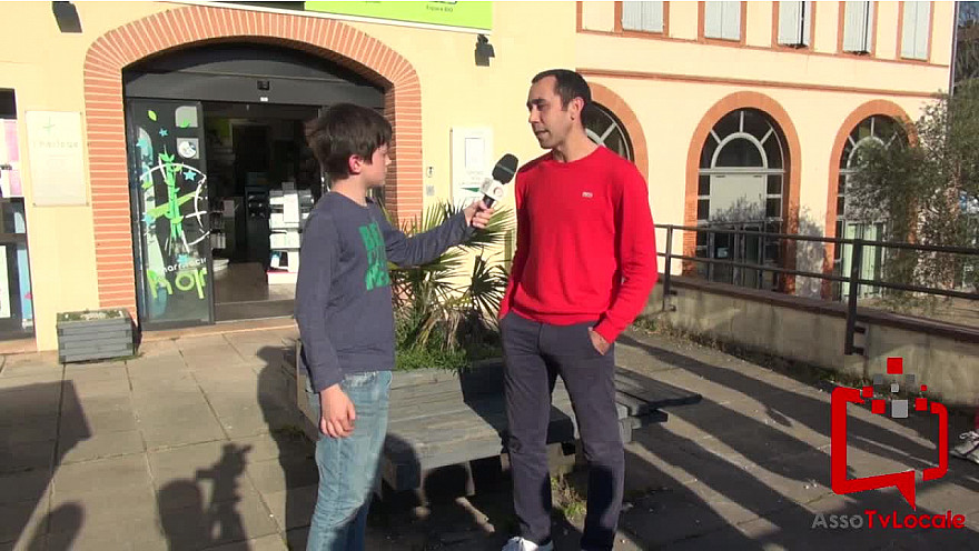 Les jeunes reporters sans frontières de Verdun Sur Garonne ont interwievé Monsieur NOGIG, pharmacien. @tvlocale_fr